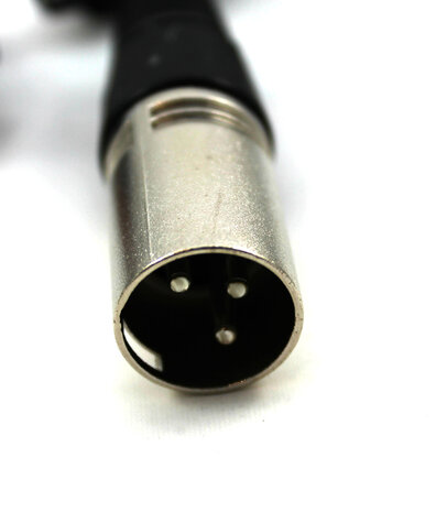 XLR Neutrik plug